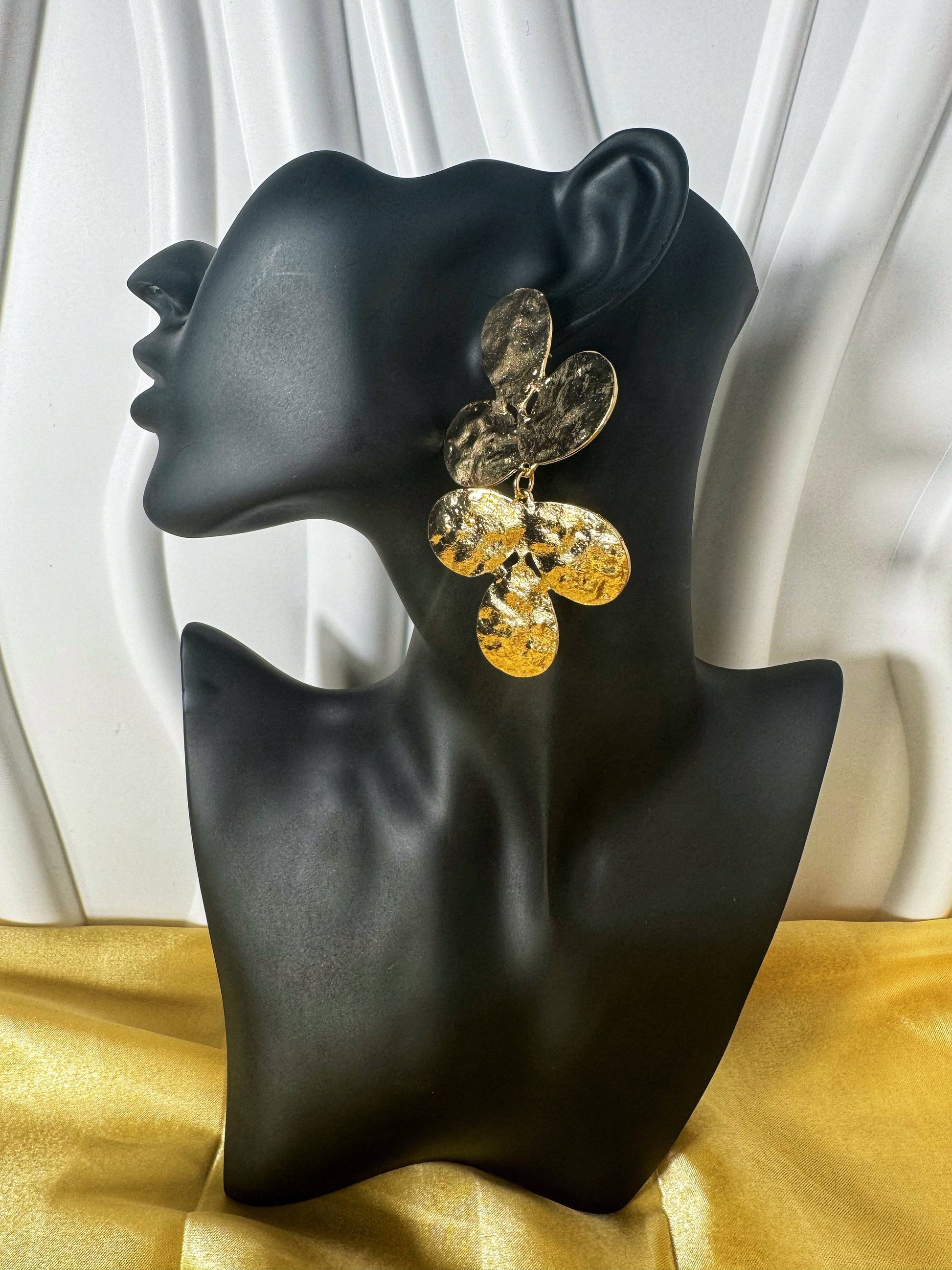 Vintage Leaf Earrings - The Brand By Teneshia B.