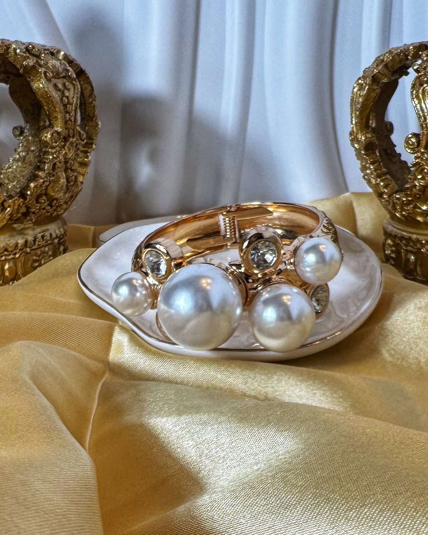 Cluster Pearl Bracelet - The Brand By Teneshia B.