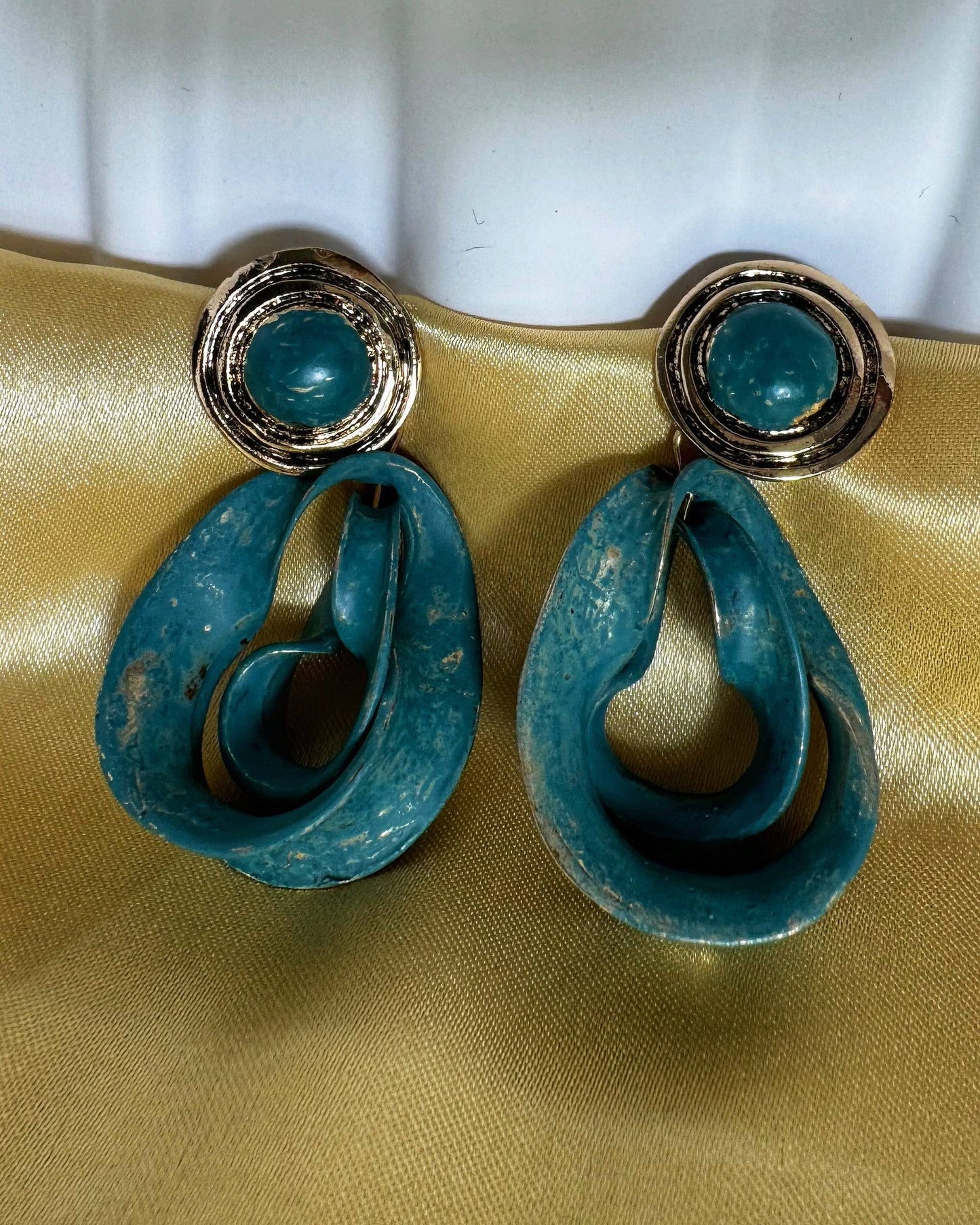 Dangle Brincos Earrings - The Brand By Teneshia B.